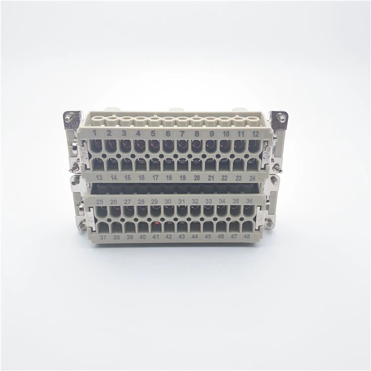 Connecteur robuste à 48 broches
