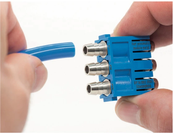 Connecteurs robustes pour module pneumatique en métal 09140006350