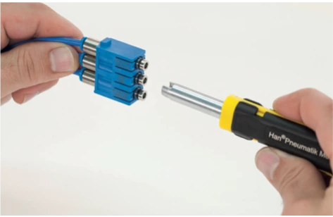 Connecteurs robustes pour module pneumatique en métal 09140006350