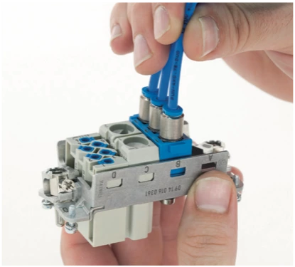 Connecteurs robustes pour module pneumatique en métal 09140006350