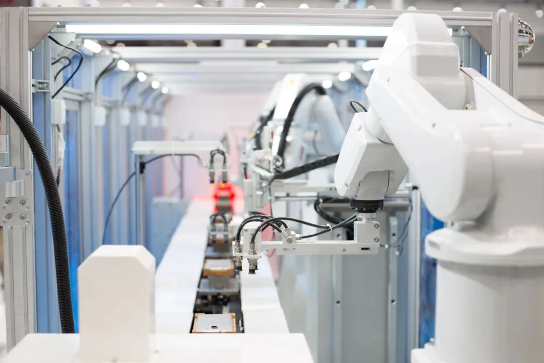 Connectivité : Un monde robotique plus compact et plus efficace
